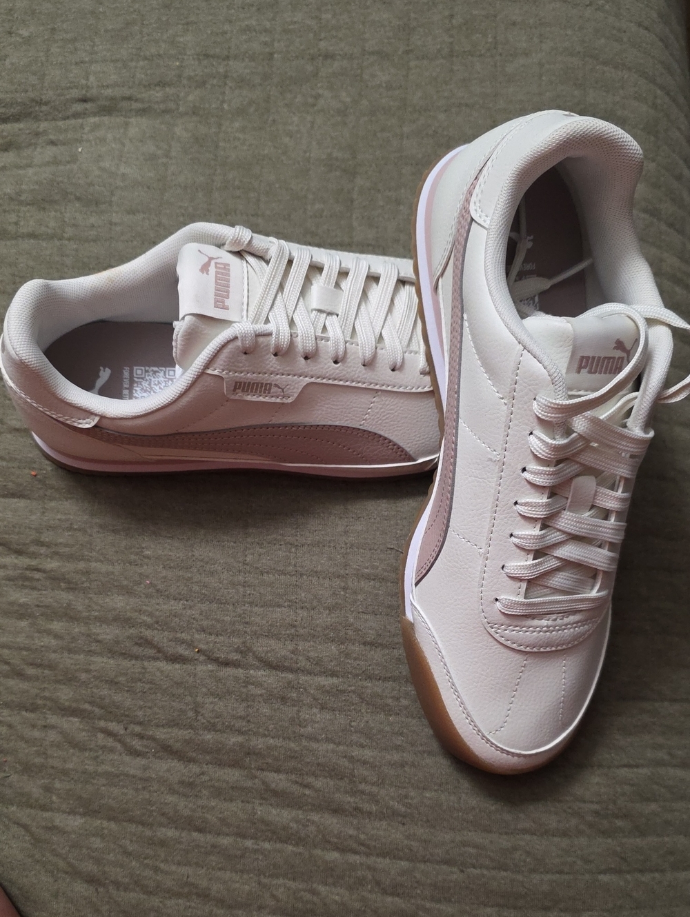 Puma Turino II sneakers in Rose Quartz-Frosted Ivory